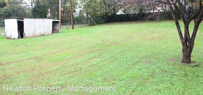 Building Photo - 3 br, 1 bath House - 405 Vine Street