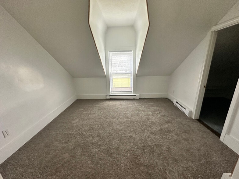 Building Photo - 9 Leonard St