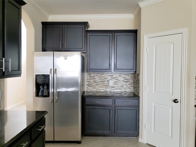 Building Photo - 8818 Cornina Dr