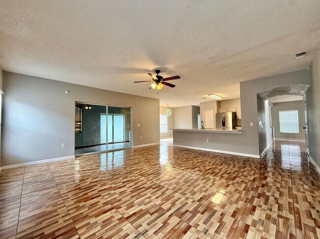 Building Photo - 677 Elbridge Dr