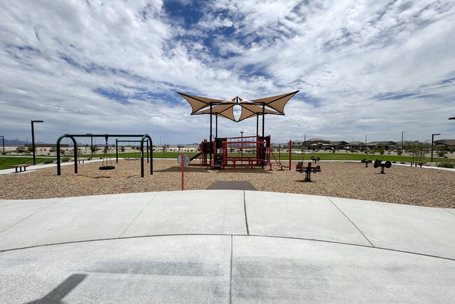 Building Photo - House at Lower Buckeye Rd/Watson! JOIN THE...