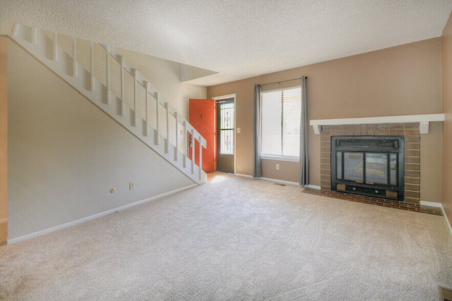 Building Photo - 16 Old Broadmoor Rd