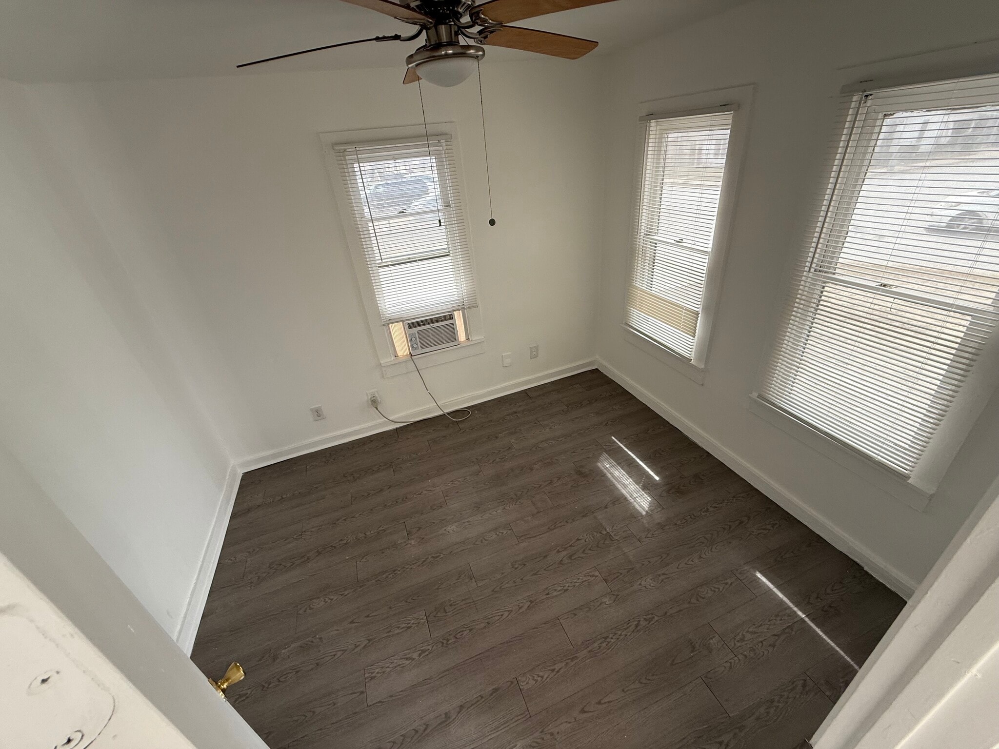 #101 - 603 Gladstone