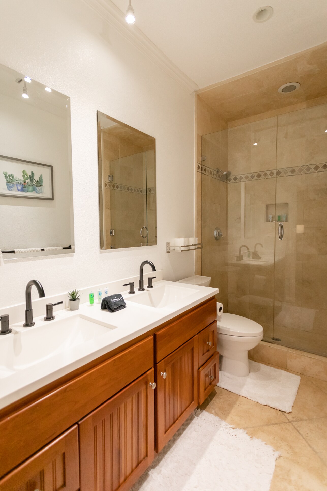 Building Photo - 3217 Columbia St