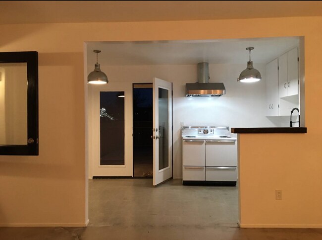 Building Photo - A 2 Bedroom 1 Bath Home With Art Studio