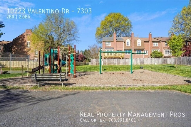 Building Photo - 10223 Valentino Dr
