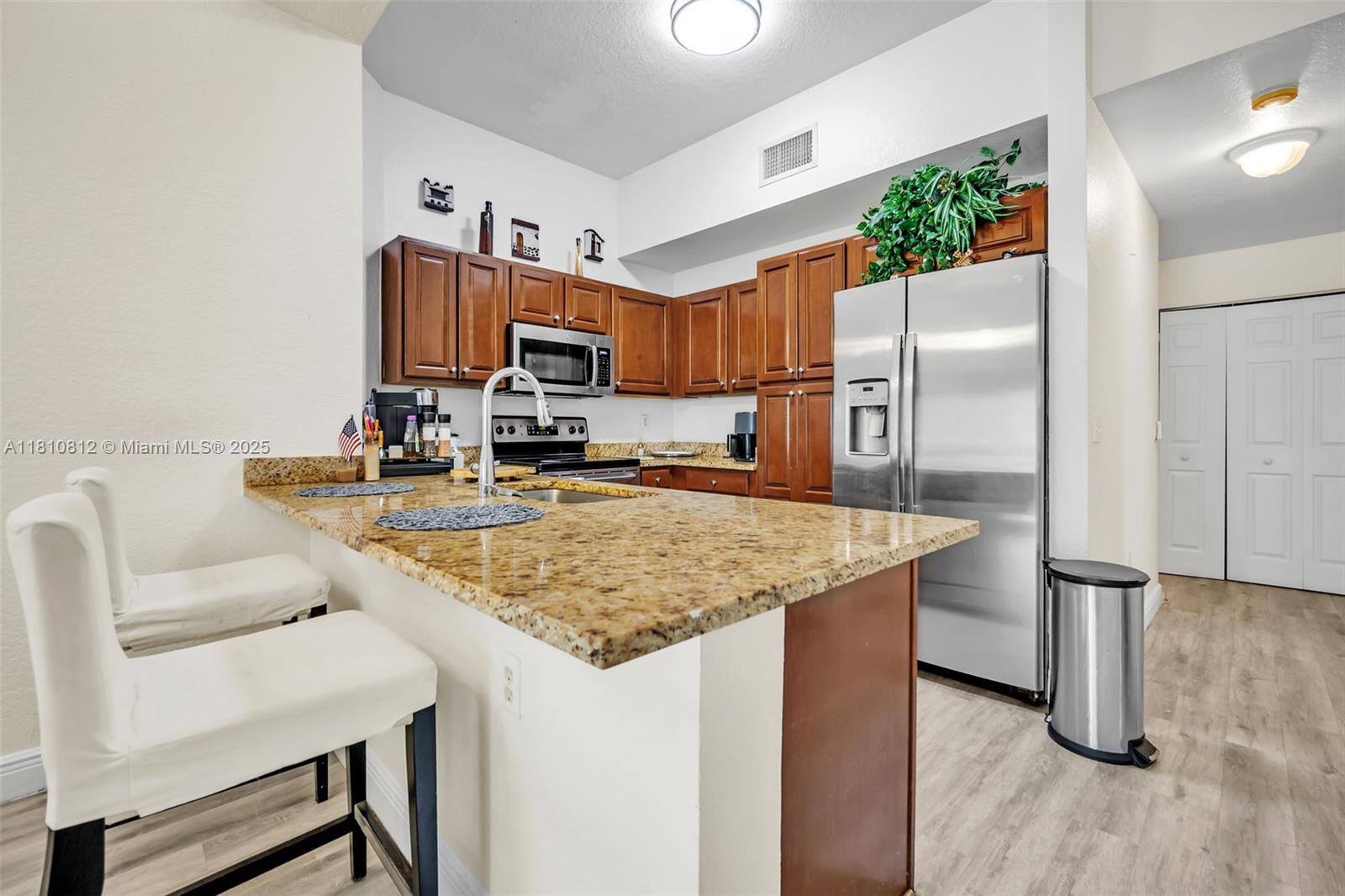 Building Photo - 3340 Palomino Dr
