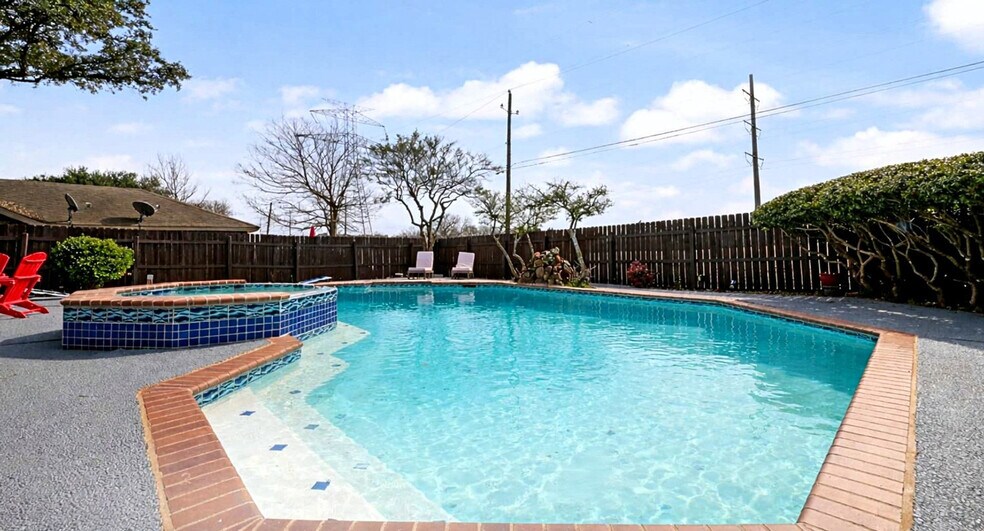 Building Photo - 1040 Eagle Dr