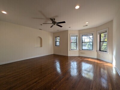 Primary Photo - 1821 W Leland Ave