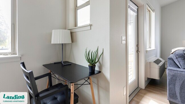 Building Photo - 2145 Molalla Rd