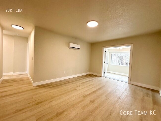 Building Photo - 4337 Mercier St