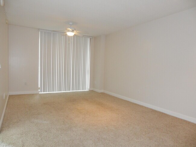 Building Photo - 550 Okeechobee Blvd