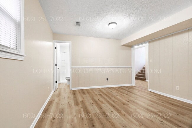 Building Photo - 1352 Hunters Ln