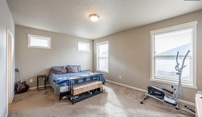 Building Photo - Beautiful Home In Mae Valley