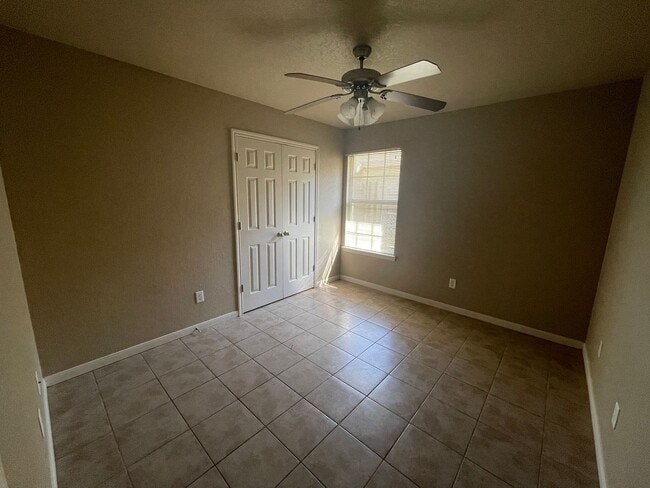 Building Photo - 1212 Powder River Dr