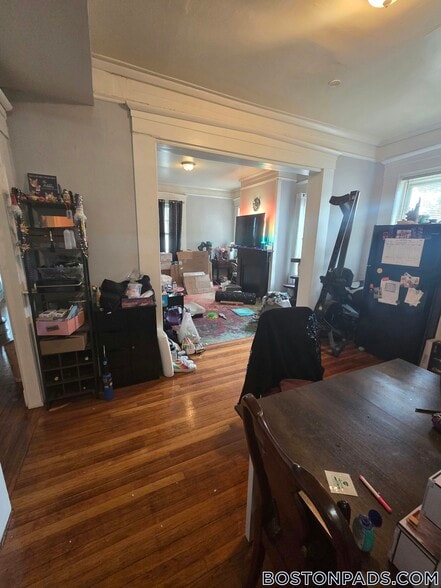 Building Photo - 11 Akron St