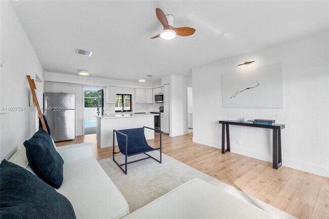 Building Photo - 9915 SW 212th St