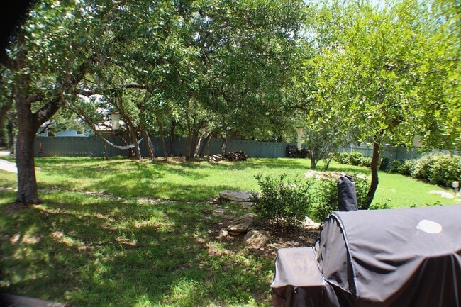 Building Photo - CANYON LAKE HILLS