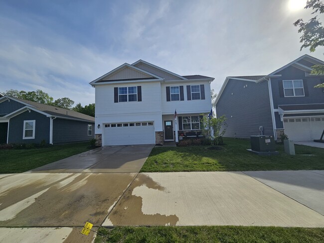Building Photo - 449 Mossy Grv Ln