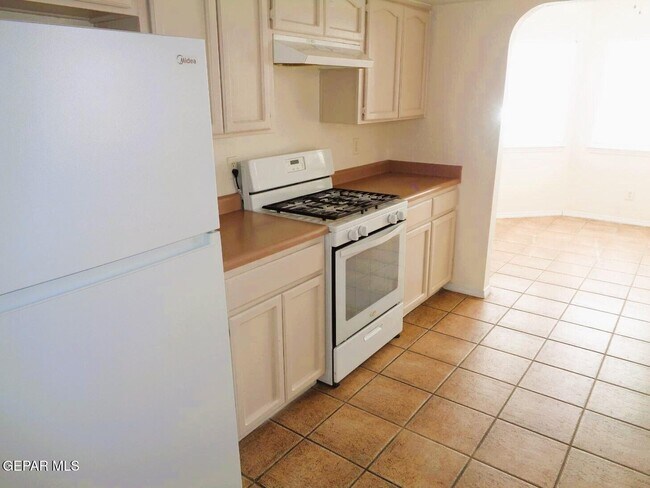 Building Photo - 12357 Tierra Buena Dr