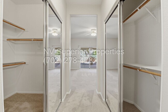 Building Photo - SE!! 4 Bedrooms!! Single Story!!! 3 Car Garage!!! Gated!! Water Conditioner!! All Appliances!!! F...