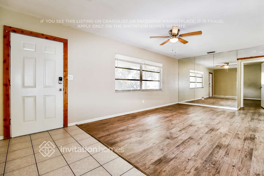 Building Photo - 8924 110th Ln N