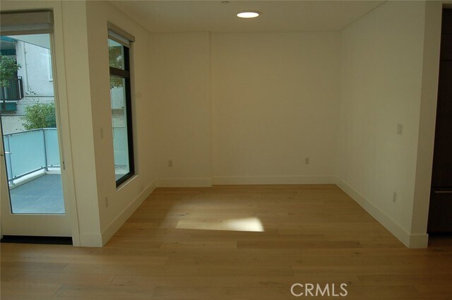 Building Photo - 399 E Del Mar Blvd