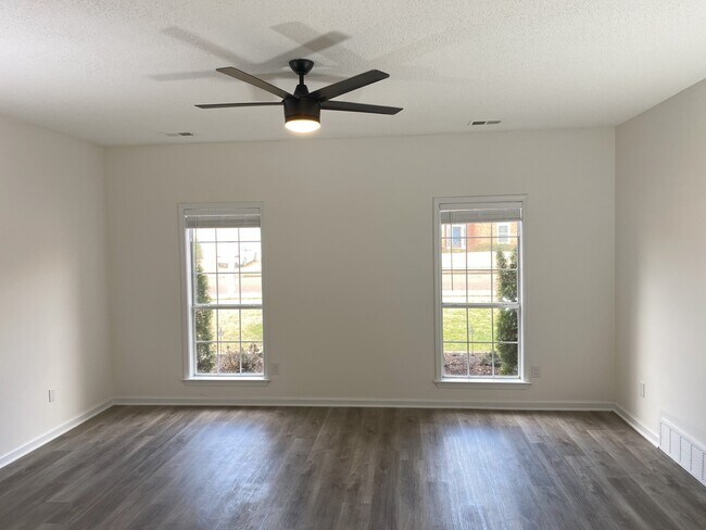 Building Photo - 1232 Sugar Ln