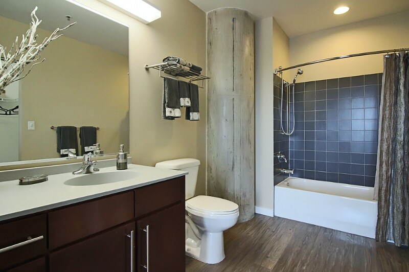 Building Photo - 1411 S Wabash Ave