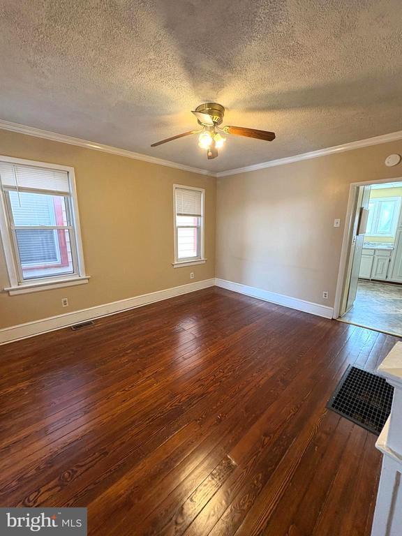 Building Photo - 303 Harrison St