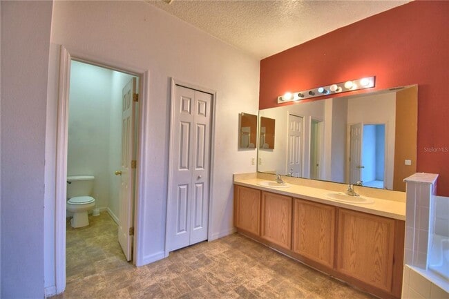 Building Photo - 439 Churchill Ct