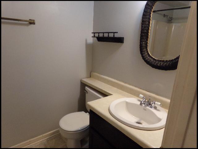 Building Photo - 35 Point W Cir