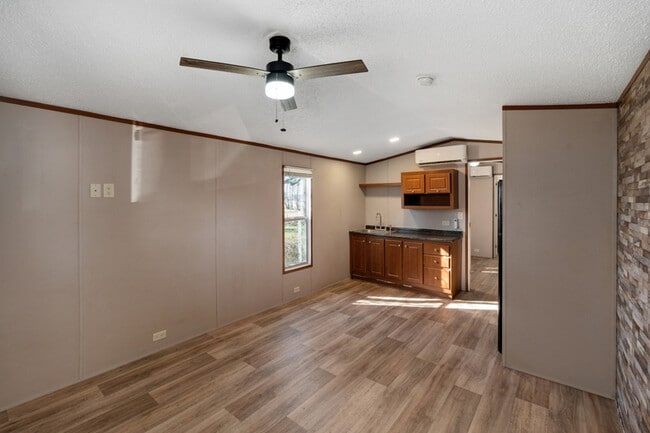 Building Photo - 720 Pritchett Ln