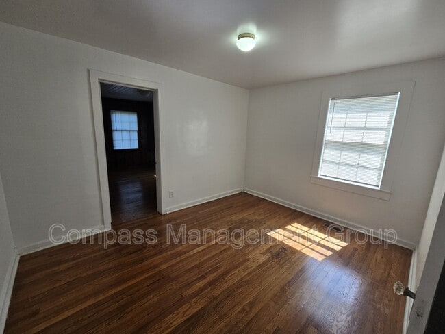 Building Photo - 1719 McClung Ave