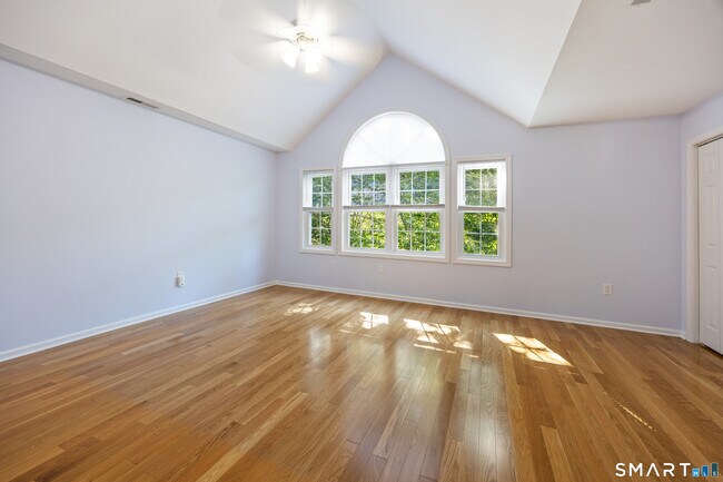 Building Photo - 6 Cypress Ln
