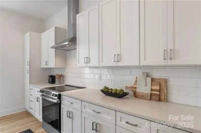 Building Photo - 4008 1st St