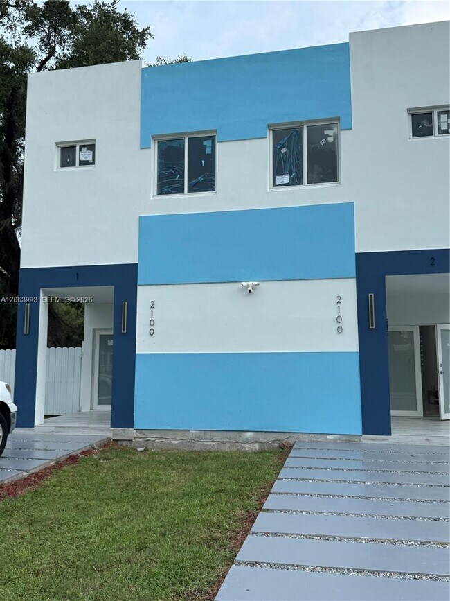 Building Photo - 2100 NW 102nd St