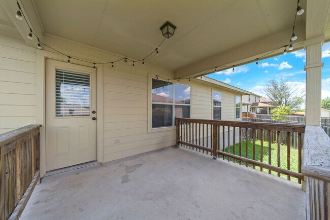 Building Photo - 3 Bedroom/2 Bedroom Highland Farms Subdivi...