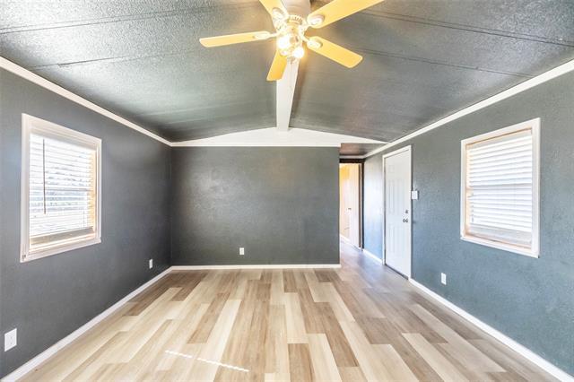 Building Photo - 417 Elm Creek Rd