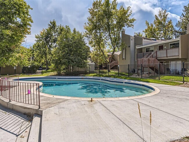 Building Photo - Spacious 1br/1ba Condo