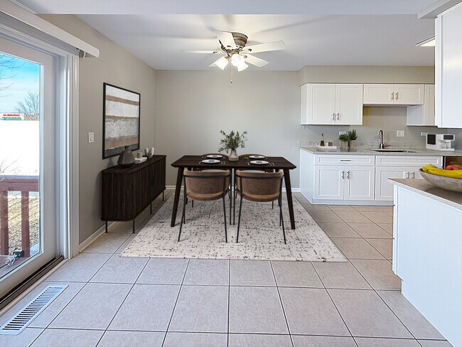 Building Photo - 63 Spuhler Dr