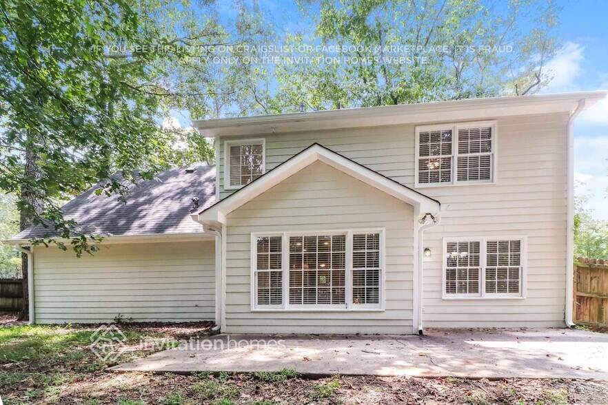 Building Photo - 2849 Meadow Dr