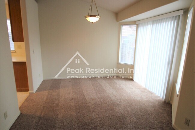 Building Photo - Nice 3bd/2ba House with 2 Car Garage near Bell & Rio Linda Blvd