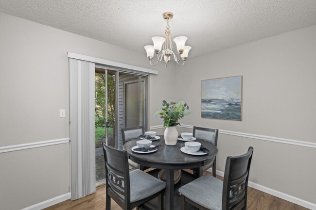 Building Photo - 1607 Redbird Cove