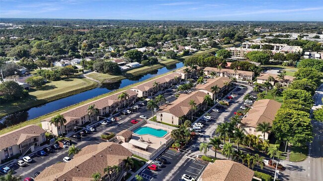 Building Photo - 9466 Boca Cove Cir