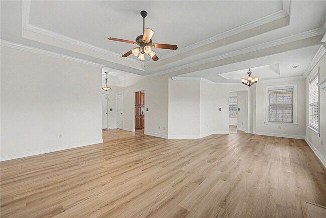 Building Photo - 208 McDaniel St
