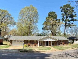 Building Photo - 816 Teresa Dr