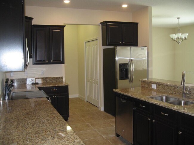 Building Photo - 3566 Rodrick Cir