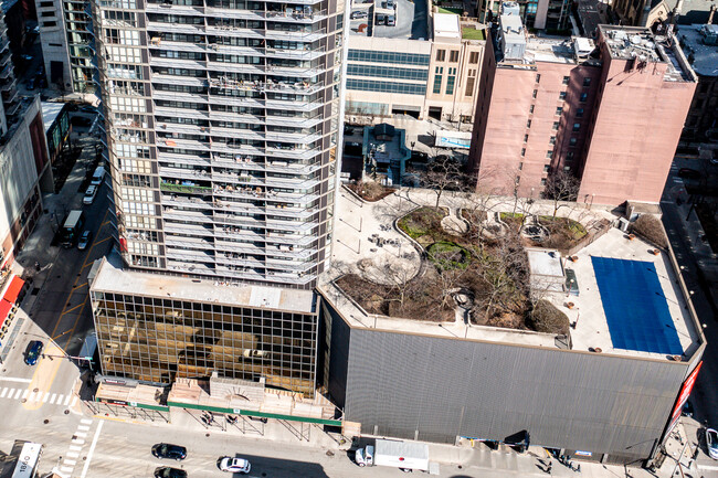 Building Photo - 10 E Ontario St