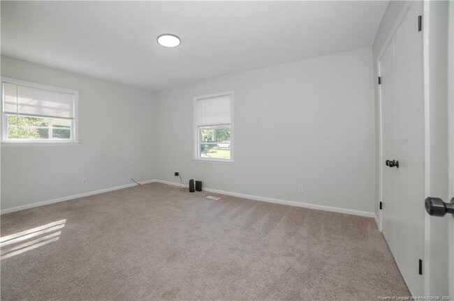 Building Photo - 5512 Lariat Ct